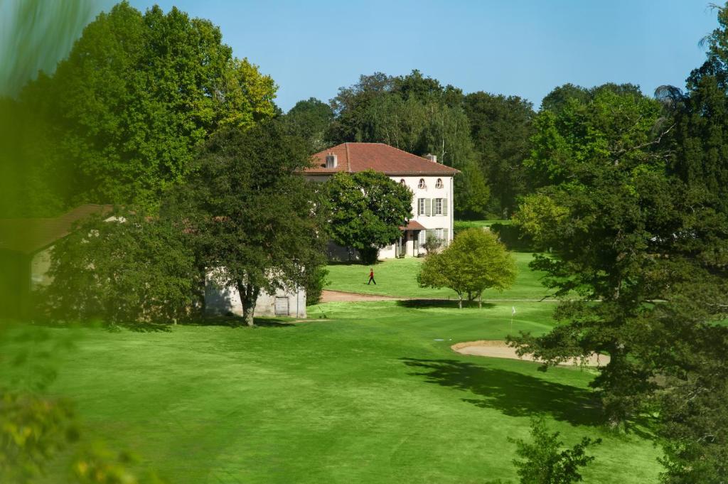 Hotel Golf De Saint Junien Zewnętrze zdjęcie